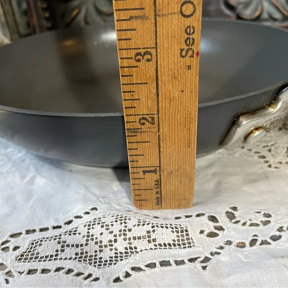 Williams Sonoma Professional Ceramic 9.5 inch nonstick pan diamond sear